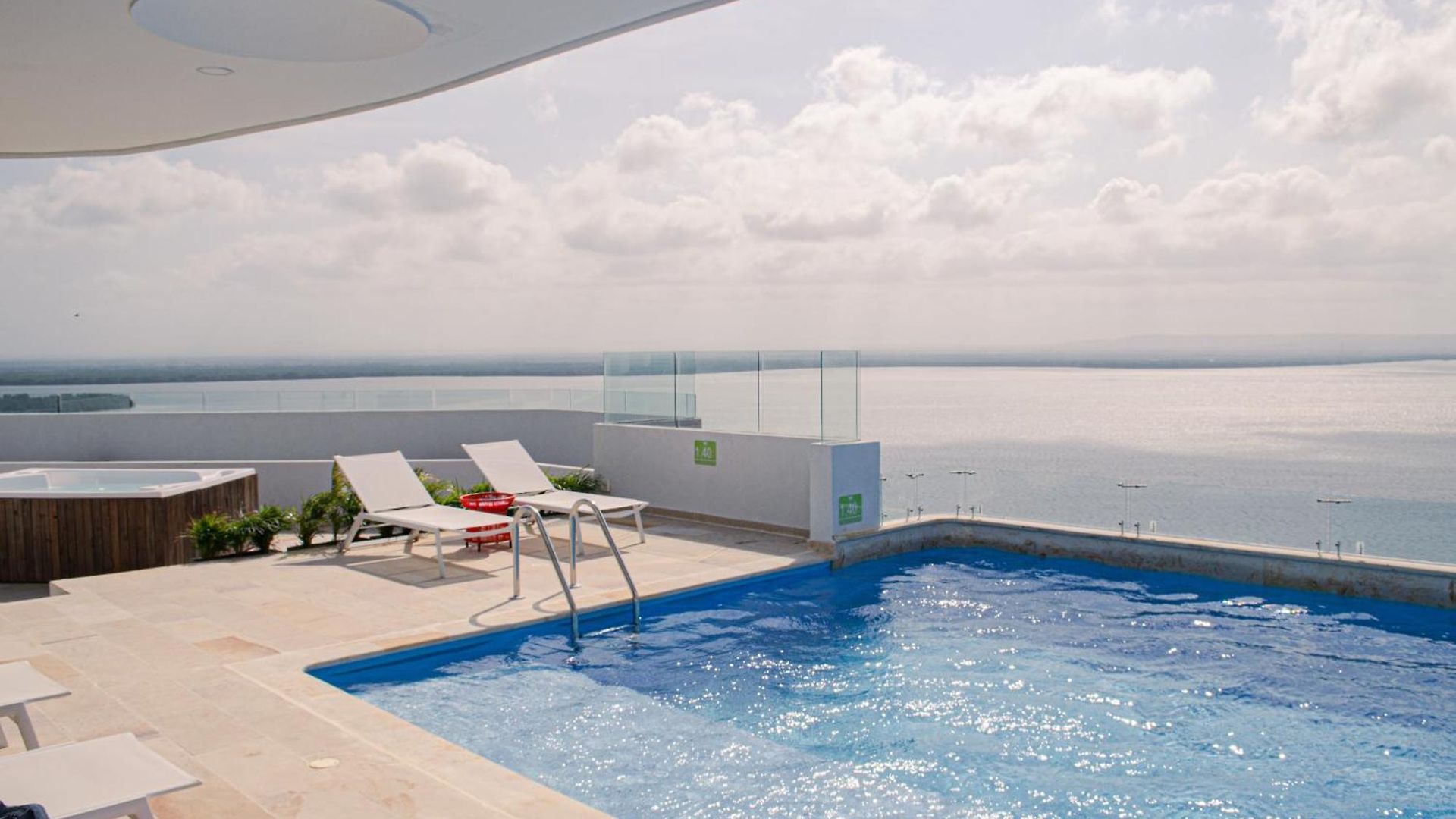 Apartamento Familiar 2 Habitaciones, Vista Ciénaga Rooftop Piso 17 Cielo Mar Cartagena