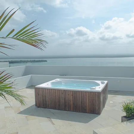 Familiar 2 Habitaciones, Vista Cienaga Rooftop Piso 17 Cielo Mar Apartment Cartagena